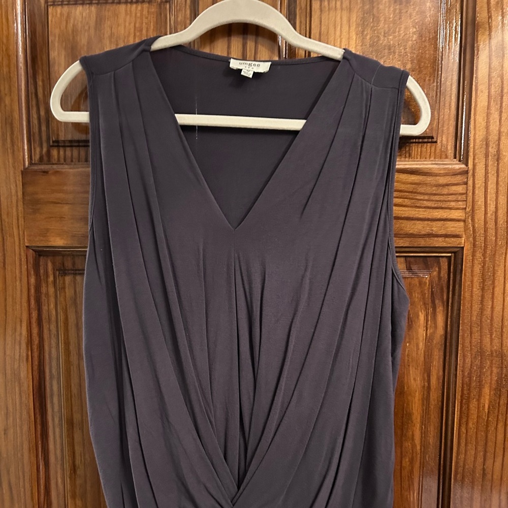Twisted front top